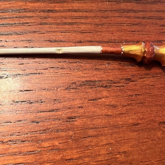 G Debrekht Comfort Santa figurine Hand carved and hand painted - Picture 7 of 7